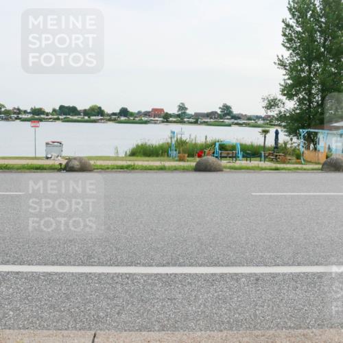 15.06.2025 - 27. Vierlanden-Triathlon H.Heesch http://msf.ph/oto/8032594 15.06.2025 10:40:20 Radfahren 132 meine-sportfotos.de