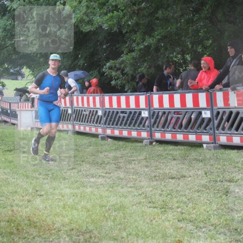 21.06.2025 - 27. Vierlanden-Triathlon KatJ http://msf.ph/oto/8032669 15.06.2025 13:43:31 Ziel 144, 945 meine-sportfotos.de
