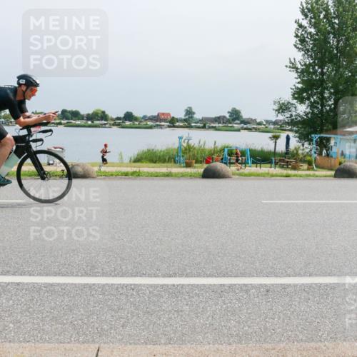 21.06.2025 - 27. Vierlanden-Triathlon H.Heesch http://msf.ph/oto/8032702 15.06.2025 11:38:46 Radfahren 636, 668, 793 meine-sportfotos.de