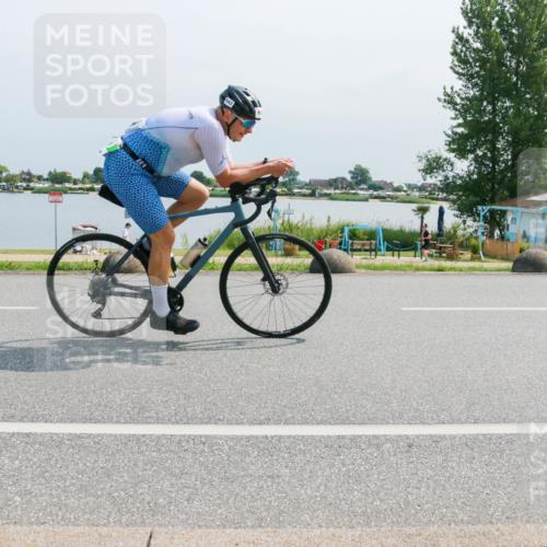 15.06.2025 - 27. Vierlanden-Triathlon H.Heesch http://msf.ph/oto/8032812 15.06.2025 11:39:09 Radfahren 643, 733 meine-sportfotos.de
