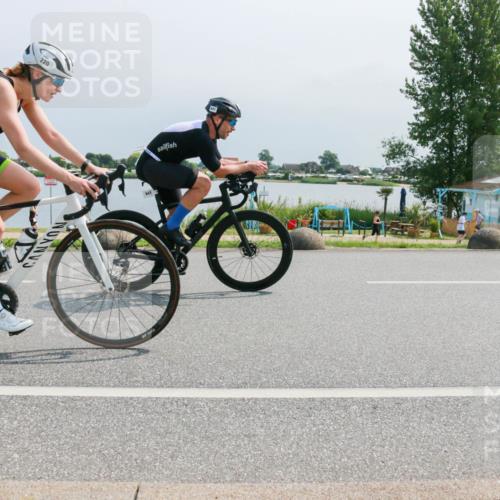 15.06.2025 - 27. Vierlanden-Triathlon H.Heesch http://msf.ph/oto/8032839 15.06.2025 11:39:17 Radfahren 220, 641, 667, 723, 746, 808 meine-sportfotos.de