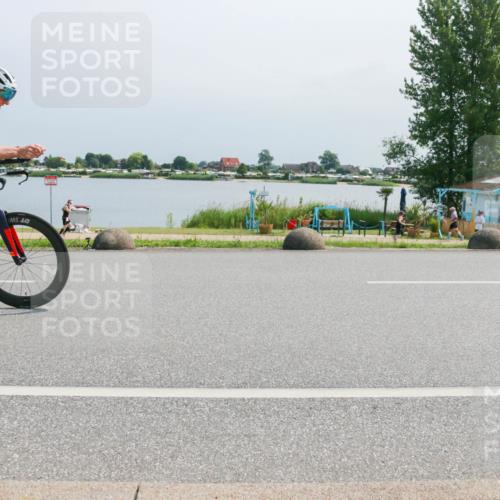 15.06.2025 - 27. Vierlanden-Triathlon H.Heesch http://msf.ph/oto/8032845 15.06.2025 11:39:18 Radfahren 220, 641, 667, 723, 746, 808 meine-sportfotos.de