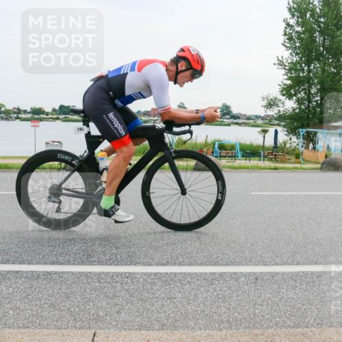 15.06.2025 - 27. Vierlanden-Triathlon H.Heesch http://msf.ph/oto/8032940 15.06.2025 10:40:49 Radfahren 193, 556 meine-sportfotos.de