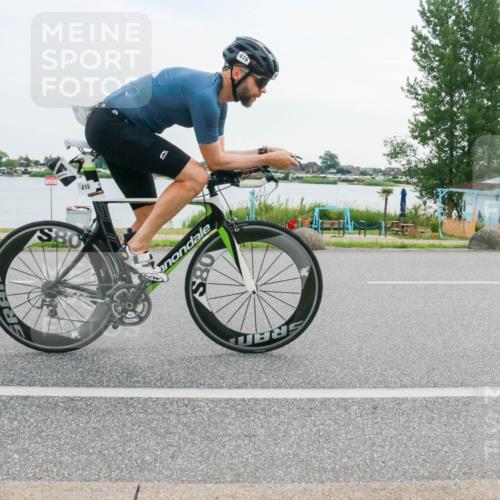 15.06.2025 - 27. Vierlanden-Triathlon H.Heesch http://msf.ph/oto/8032971 15.06.2025 10:40:59 Radfahren 116, 416 meine-sportfotos.de