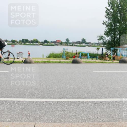15.06.2025 - 27. Vierlanden-Triathlon H.Heesch http://msf.ph/oto/8033083 15.06.2025 11:39:46 Radfahren 692, 918 meine-sportfotos.de