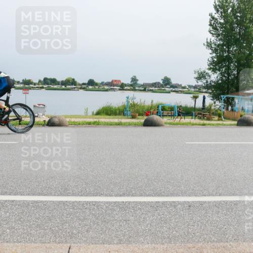 15.06.2025 - 27. Vierlanden-Triathlon H.Heesch http://msf.ph/oto/8033099 15.06.2025 11:40:00 Radfahren 654, 685, 711, 743 meine-sportfotos.de
