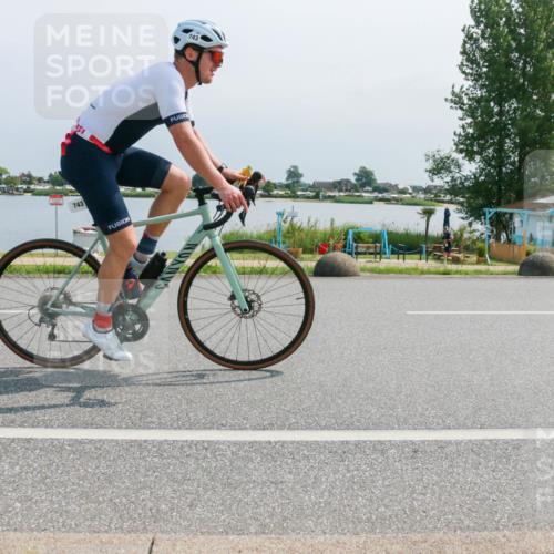 15.06.2025 - 27. Vierlanden-Triathlon H.Heesch http://msf.ph/oto/8033191 15.06.2025 11:40:04 Radfahren 654, 685, 743 meine-sportfotos.de