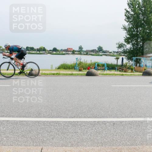 21.06.2025 - 27. Vierlanden-Triathlon H.Heesch http://msf.ph/oto/8033401 15.06.2025 11:40:27 Radfahren 707, 710, 740 meine-sportfotos.de