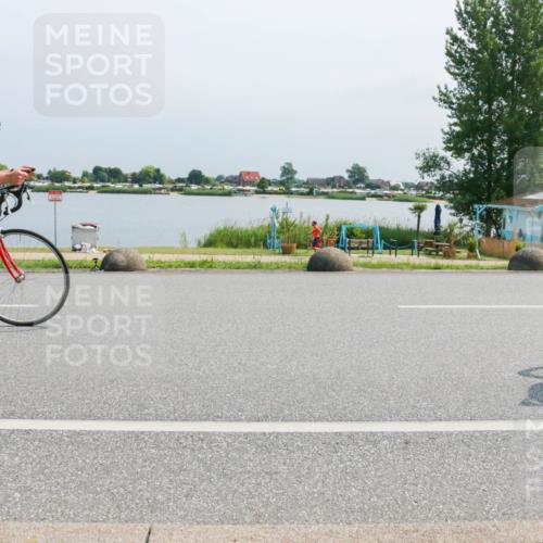 21.06.2025 - 27. Vierlanden-Triathlon H.Heesch http://msf.ph/oto/8033495 15.06.2025 11:40:32 Radfahren 206, 647, 694, 707, 710, 740, 760 meine-sportfotos.de
