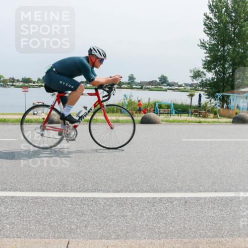 21.06.2025 - 27. Vierlanden-Triathlon H.Heesch http://msf.ph/oto/8033500 15.06.2025 11:40:32 Radfahren 206, 647, 694, 707, 710, 740, 760 meine-sportfotos.de