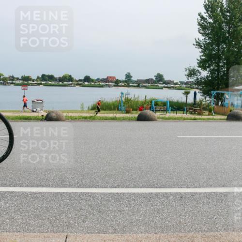 21.06.2025 - 27. Vierlanden-Triathlon H.Heesch http://msf.ph/oto/8033528 15.06.2025 11:40:35 Radfahren 206, 647, 678, 694, 710, 740, 760 meine-sportfotos.de
