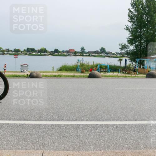 21.06.2025 - 27. Vierlanden-Triathlon H.Heesch http://msf.ph/oto/8033587 15.06.2025 11:40:53 Radfahren 162, 200, 722 meine-sportfotos.de