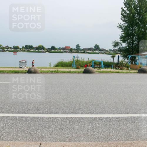 21.06.2025 - 27. Vierlanden-Triathlon H.Heesch http://msf.ph/oto/8033613 15.06.2025 11:40:54 Radfahren 162, 200, 722 meine-sportfotos.de