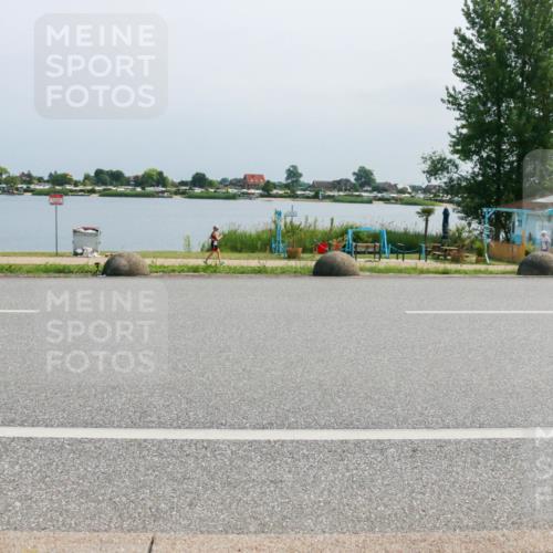 21.06.2025 - 27. Vierlanden-Triathlon H.Heesch http://msf.ph/oto/8033667 15.06.2025 11:40:56 Radfahren 200, 722 meine-sportfotos.de