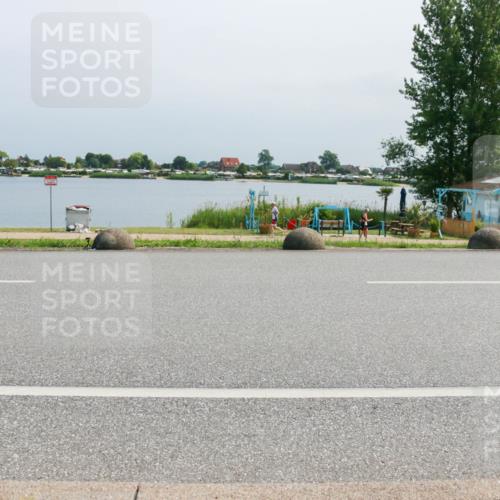15.06.2025 - 27. Vierlanden-Triathlon H.Heesch http://msf.ph/oto/8033820 15.06.2025 11:41:01 Radfahren 649 meine-sportfotos.de