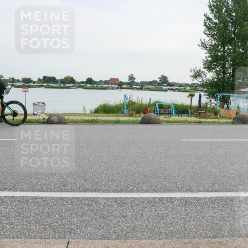 15.06.2025 - 27. Vierlanden-Triathlon H.Heesch http://msf.ph/oto/8033836 15.06.2025 10:41:52 Radfahren 34, 121, 134, 151, 205, 250 meine-sportfotos.de