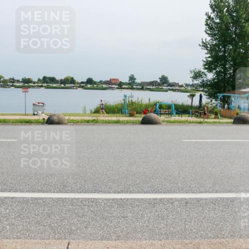 15.06.2025 - 27. Vierlanden-Triathlon H.Heesch http://msf.ph/oto/8033873 15.06.2025 11:41:02 Radfahren 649, 883 meine-sportfotos.de