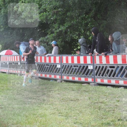 21.06.2025 - 27. Vierlanden-Triathlon KatJ http://msf.ph/oto/8034024 15.06.2025 13:47:19 Ziel 1124, 1147 meine-sportfotos.de