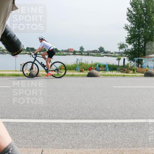 15.06.2025 - 27. Vierlanden-Triathlon H.Heesch http://msf.ph/oto/8034067 15.06.2025 11:41:07 Radfahren 649, 715, 867, 883, 884 meine-sportfotos.de