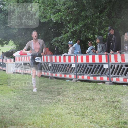 21.06.2025 - 27. Vierlanden-Triathlon KatJ http://msf.ph/oto/8034087 15.06.2025 13:47:29 Ziel 1118, 1124, 1145 meine-sportfotos.de