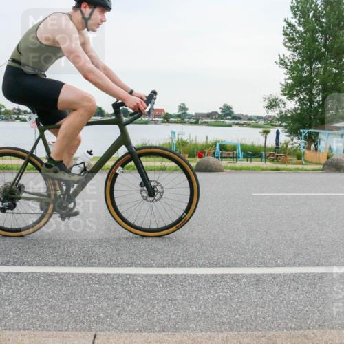 15.06.2025 - 27. Vierlanden-Triathlon H.Heesch http://msf.ph/oto/8034176 15.06.2025 10:42:23 Radfahren 139, 287 meine-sportfotos.de