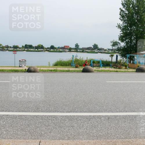 21.06.2025 - 27. Vierlanden-Triathlon H.Heesch http://msf.ph/oto/8034208 15.06.2025 11:41:11 Radfahren 715, 778, 867, 884 meine-sportfotos.de