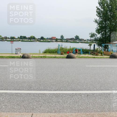 21.06.2025 - 27. Vierlanden-Triathlon H.Heesch http://msf.ph/oto/8034228 15.06.2025 11:41:11 Radfahren 715, 778, 867, 884 meine-sportfotos.de