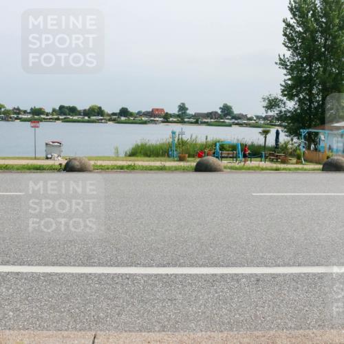 21.06.2025 - 27. Vierlanden-Triathlon H.Heesch http://msf.ph/oto/8034246 15.06.2025 11:41:12 Radfahren 715, 778, 867, 884 meine-sportfotos.de