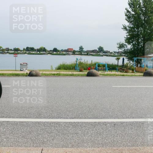 21.06.2025 - 27. Vierlanden-Triathlon H.Heesch http://msf.ph/oto/8034318 15.06.2025 11:41:23 Radfahren 696, 706, 709 meine-sportfotos.de