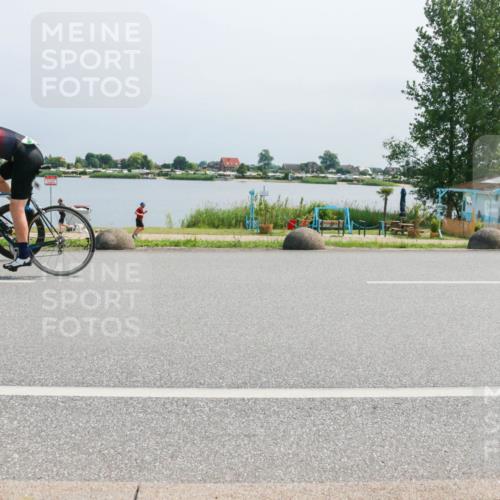 21.06.2025 - 27. Vierlanden-Triathlon H.Heesch http://msf.ph/oto/8034505 15.06.2025 11:42:19 Radfahren 250, 702 meine-sportfotos.de