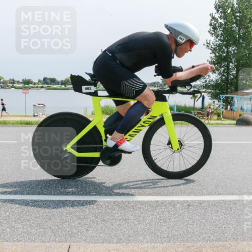 21.06.2025 - 27. Vierlanden-Triathlon H.Heesch http://msf.ph/oto/8034663 15.06.2025 11:42:45 Radfahren 697, 781, 862 meine-sportfotos.de