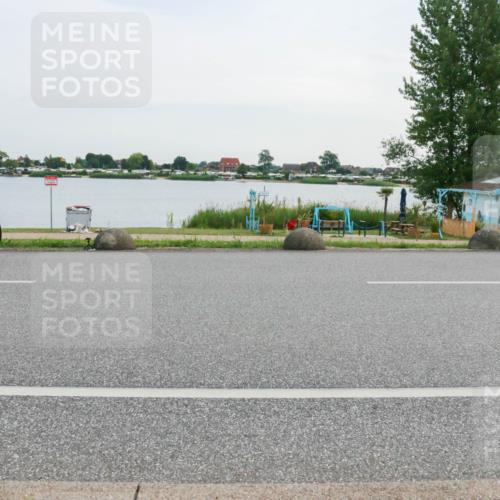 15.06.2025 - 27. Vierlanden-Triathlon H.Heesch http://msf.ph/oto/8034767 15.06.2025 10:43:09 Radfahren 74, 102, 202, 236 meine-sportfotos.de
