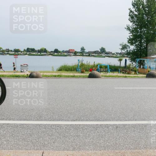 15.06.2025 - 27. Vierlanden-Triathlon H.Heesch http://msf.ph/oto/8034787 15.06.2025 11:43:05 Radfahren 688, 817 meine-sportfotos.de