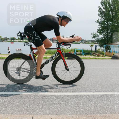 15.06.2025 - 27. Vierlanden-Triathlon H.Heesch http://msf.ph/oto/8034790 15.06.2025 11:43:05 Radfahren 688, 817 meine-sportfotos.de