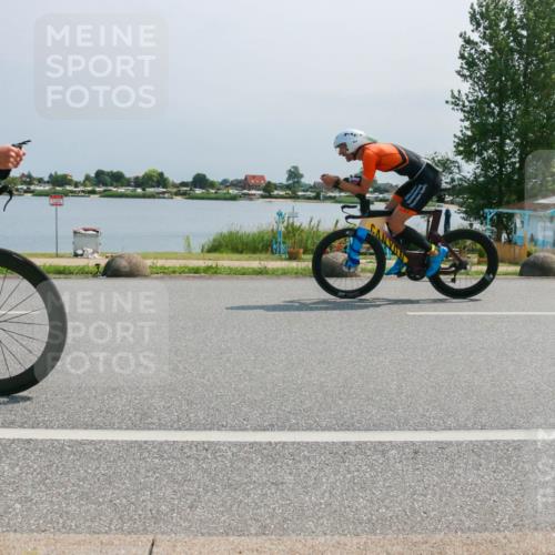 15.06.2025 - 27. Vierlanden-Triathlon H.Heesch http://msf.ph/oto/8034809 15.06.2025 11:43:08 Radfahren 688, 817, 853, 854 meine-sportfotos.de