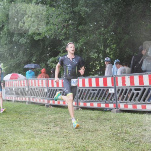 21.06.2025 - 27. Vierlanden-Triathlon KatJ http://msf.ph/oto/8034838 15.06.2025 13:49:49 Ziel 1138, 1146 meine-sportfotos.de