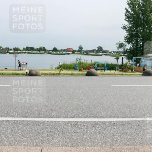 21.06.2025 - 27. Vierlanden-Triathlon H.Heesch http://msf.ph/oto/8035012 15.06.2025 11:43:24 Radfahren 637, 747, 810 meine-sportfotos.de