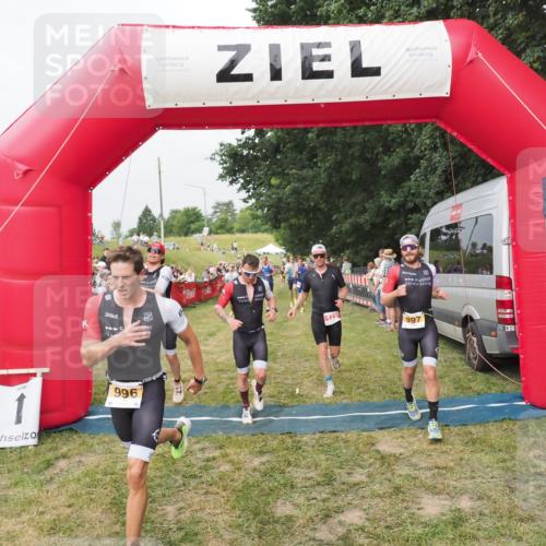 21.06.2025 - 27. Vierlanden-Triathlon MichiJ http://msf.ph/oto/8035025 15.06.2026 12:58:52 Ziel 122, 662, 995, 996, 997, 998, 1010, 1011, 1012, 1013 meine-sportfotos.de