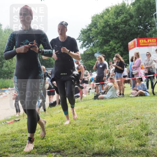 15.06.2025 - 27. Vierlanden-Triathlon KatJ http://msf.ph/oto/8035066 15.06.2025 11:19:30 Schwimmen 875, 878, 895, 901, 923 meine-sportfotos.de