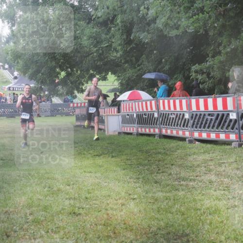21.06.2025 - 27. Vierlanden-Triathlon KatJ http://msf.ph/oto/8035143 15.06.2025 13:50:49 Ziel 1098, 1108, 1120, 1132, 1134, 1136 meine-sportfotos.de