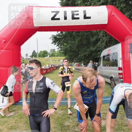 21.06.2025 - 27. Vierlanden-Triathlon MichiJ http://msf.ph/oto/8035152 15.06.2026 12:58:58 Ziel 122, 995, 996, 997, 998, 1010, 1011, 1012, 1013, 1038 meine-sportfotos.de