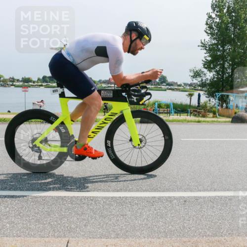 21.06.2025 - 27. Vierlanden-Triathlon H.Heesch http://msf.ph/oto/8035181 15.06.2025 11:43:35 Radfahren 686, 714, 731, 844, 855 meine-sportfotos.de
