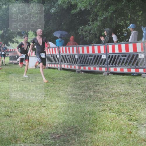 21.06.2025 - 27. Vierlanden-Triathlon KatJ http://msf.ph/oto/8035236 15.06.2025 13:50:55 Ziel 843, 1098, 1108, 1134 meine-sportfotos.de