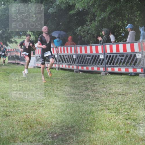21.06.2025 - 27. Vierlanden-Triathlon KatJ http://msf.ph/oto/8035240 15.06.2025 13:50:56 Ziel 843, 1098, 1108, 1134 meine-sportfotos.de