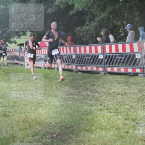 21.06.2025 - 27. Vierlanden-Triathlon KatJ http://msf.ph/oto/8035244 15.06.2025 13:50:56 Ziel 843, 1098, 1108, 1134 meine-sportfotos.de