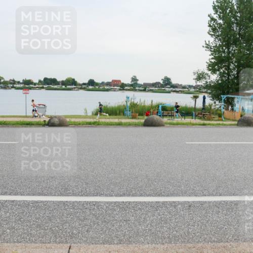 15.06.2025 - 27. Vierlanden-Triathlon H.Heesch http://msf.ph/oto/8035259 15.06.2025 10:44:43 Radfahren 133, 154, 161, 434 meine-sportfotos.de