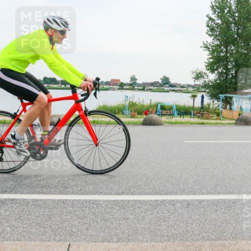 15.06.2025 - 27. Vierlanden-Triathlon H.Heesch http://msf.ph/oto/8035334 15.06.2025 10:44:47 Radfahren 7, 47, 133, 154, 161, 434 meine-sportfotos.de