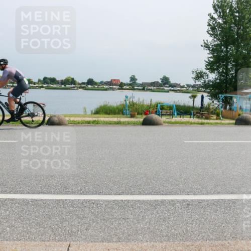 21.06.2025 - 27. Vierlanden-Triathlon H.Heesch http://msf.ph/oto/8035434 15.06.2025 11:44:02 Radfahren 691, 793, 820, 837 meine-sportfotos.de