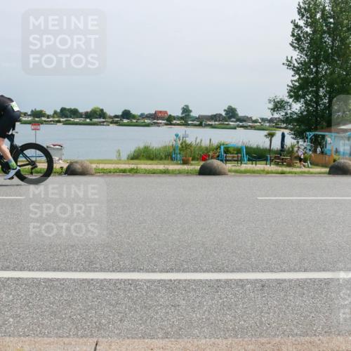 21.06.2025 - 27. Vierlanden-Triathlon H.Heesch http://msf.ph/oto/8035920 15.06.2025 11:44:57 Radfahren 746 meine-sportfotos.de
