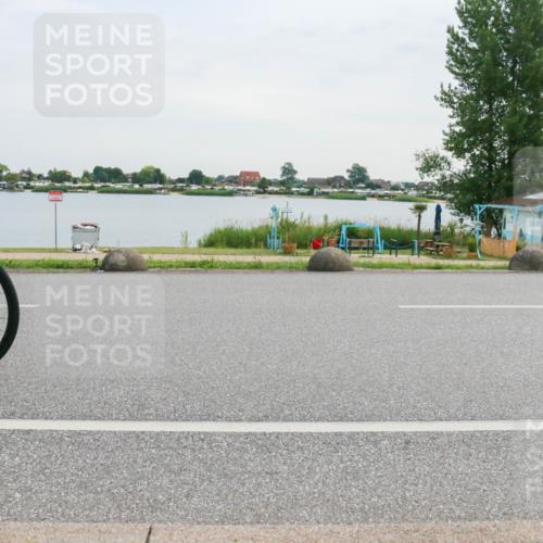 15.06.2025 - 27. Vierlanden-Triathlon H.Heesch http://msf.ph/oto/8036016 15.06.2025 10:47:17 Radfahren 83, 193, 296, 406, 418 meine-sportfotos.de